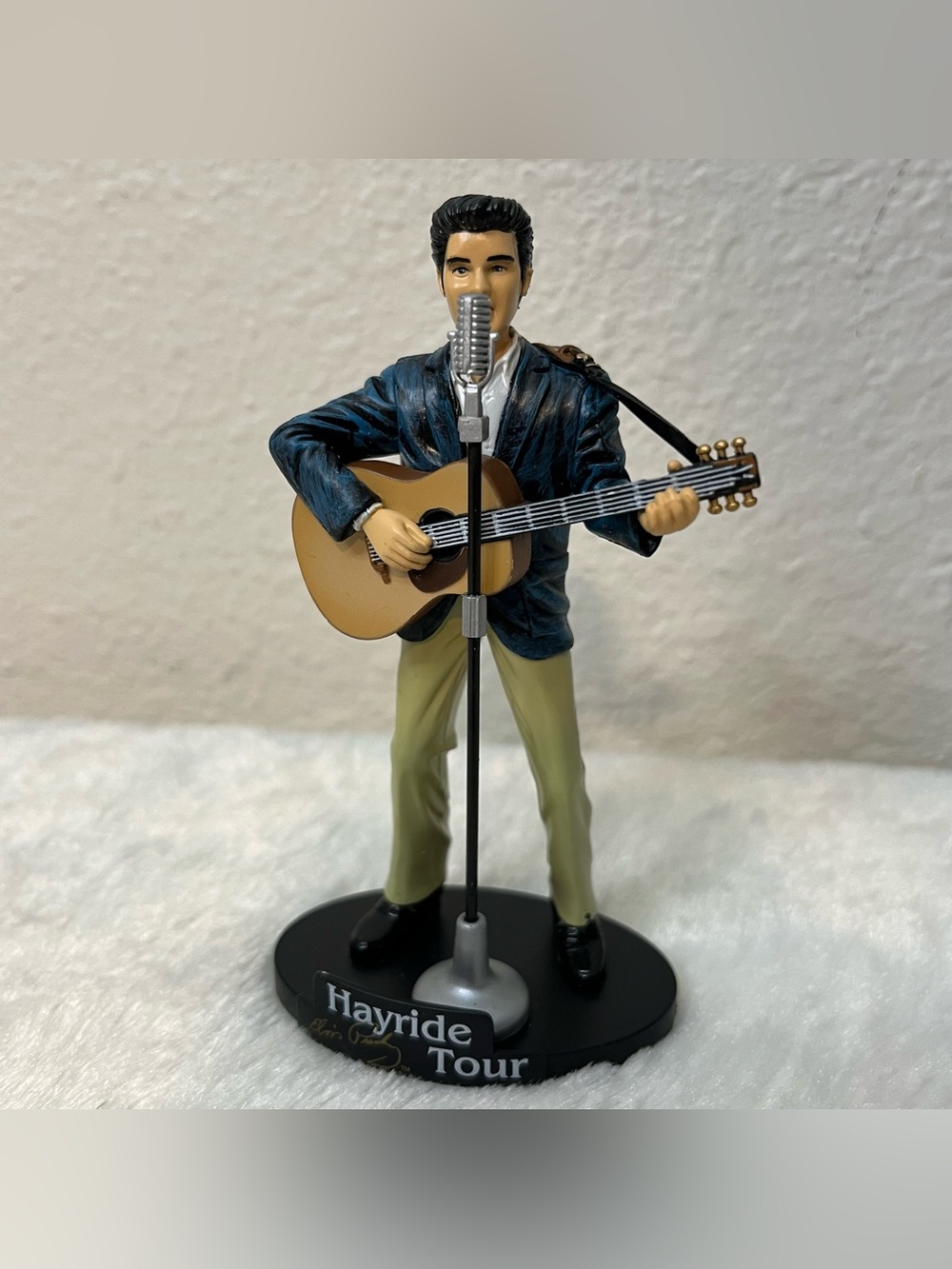 Elvis Presley 2004 Hayride Tour Collectible Ornament/ Figurine